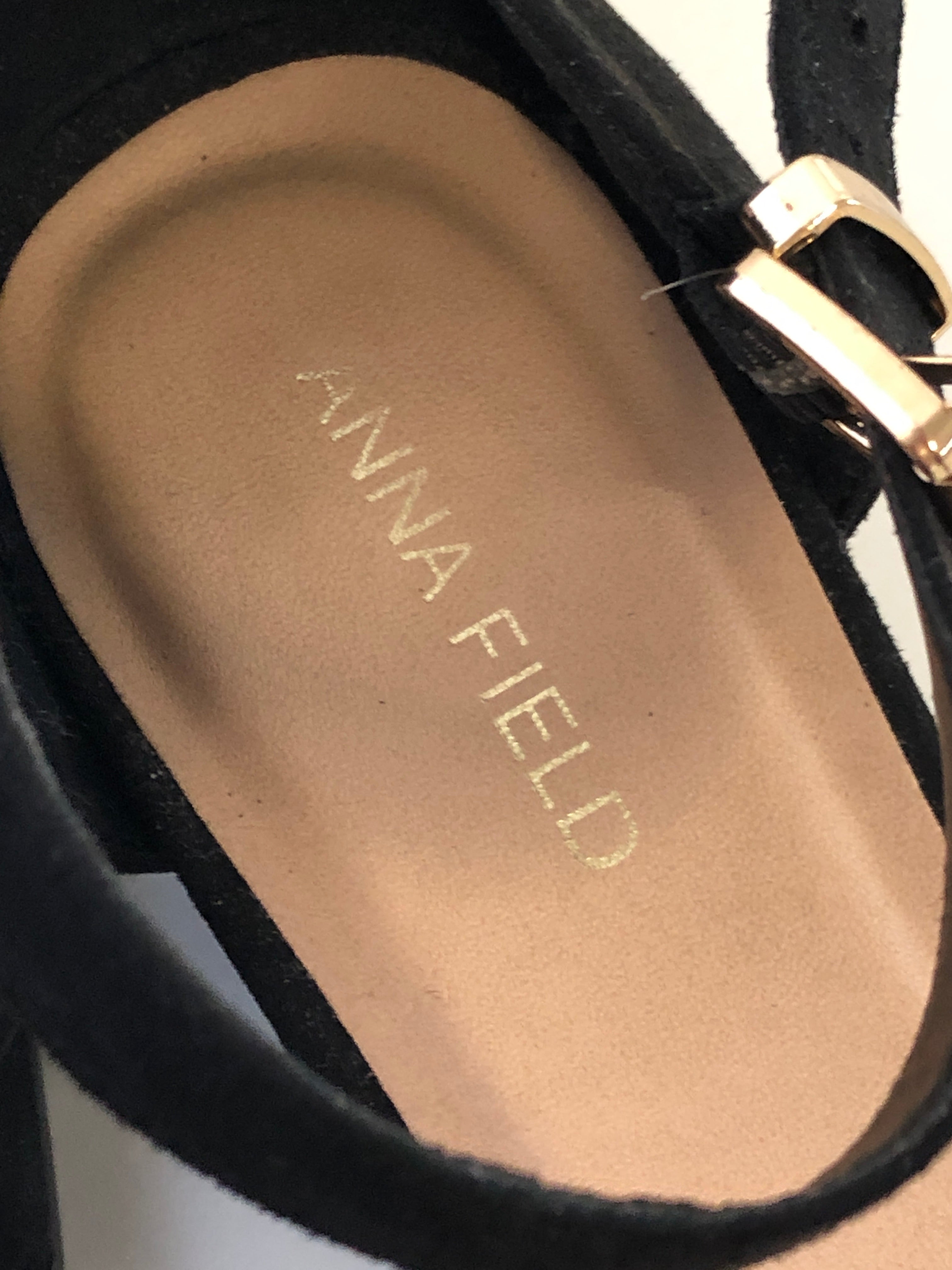 Anna Field Sandaler
